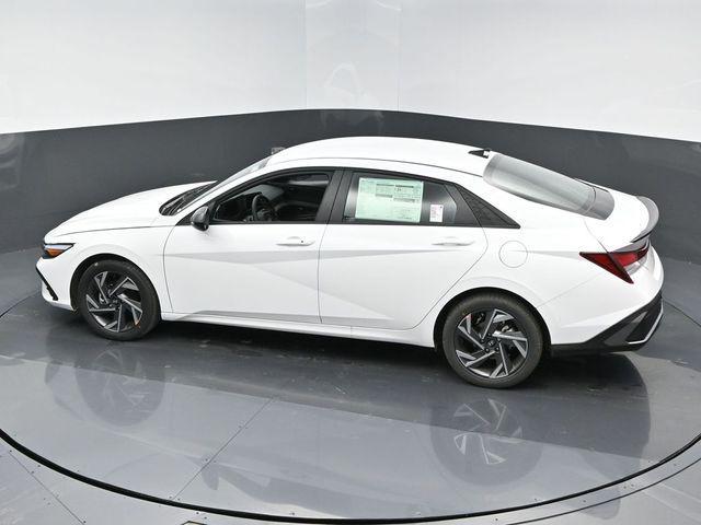 new 2025 Hyundai Elantra car, priced at $25,175