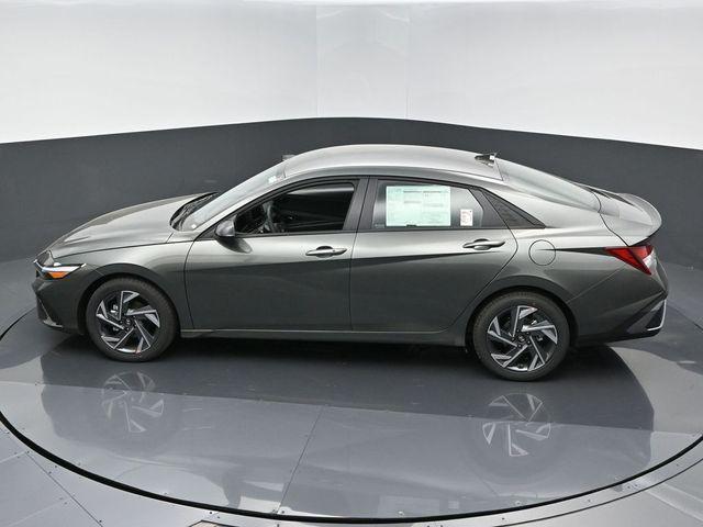 new 2025 Hyundai Elantra car, priced at $24,665