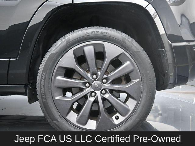 used 2019 Jeep Cherokee car, priced at $18,000