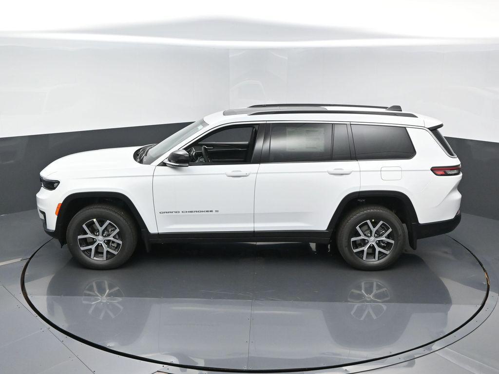 new 2025 Jeep Grand Cherokee L car, priced at $49,440