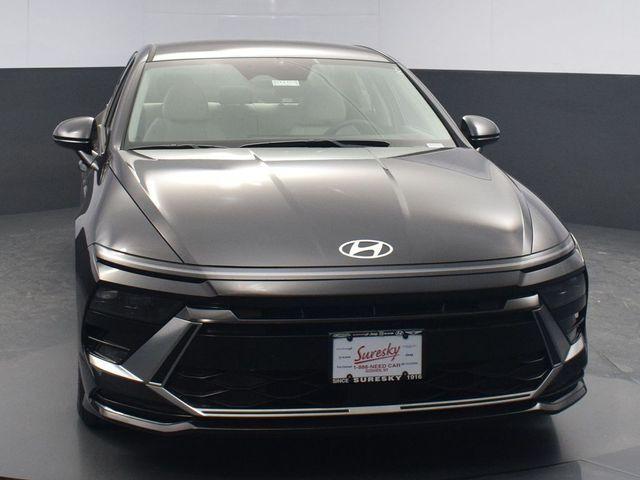 new 2024 Hyundai Sonata Hybrid car, priced at $32,000
