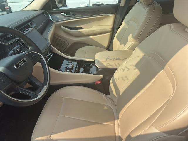 used 2022 Jeep Grand Cherokee car, priced at $33,250