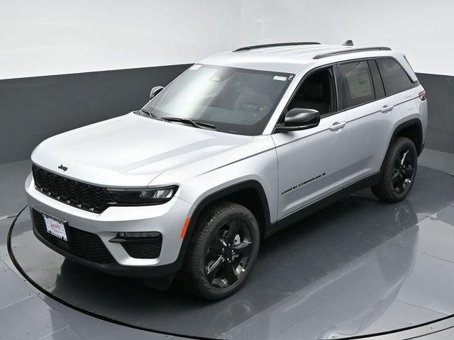 new 2024 Jeep Grand Cherokee car, priced at $51,250