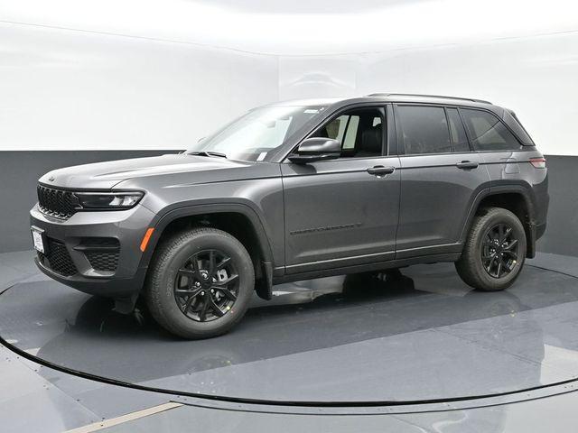 new 2025 Jeep Grand Cherokee car, priced at $46,955