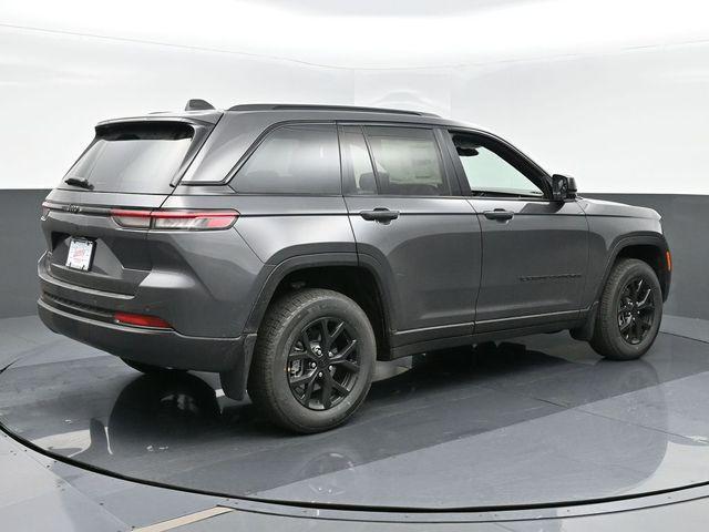 new 2025 Jeep Grand Cherokee car, priced at $46,955