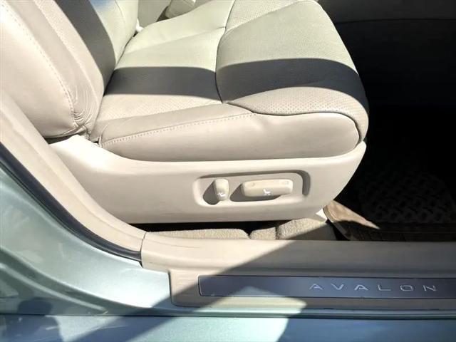 used 2006 Toyota Avalon car