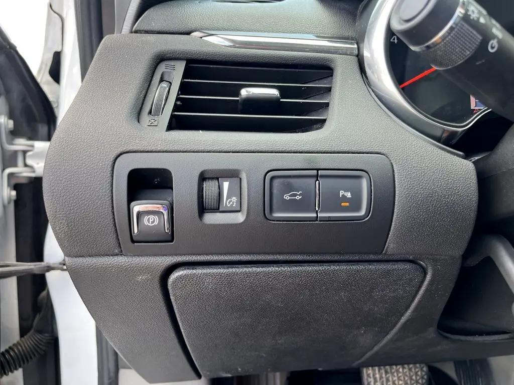 used 2014 Chevrolet Impala car, priced at $10,950