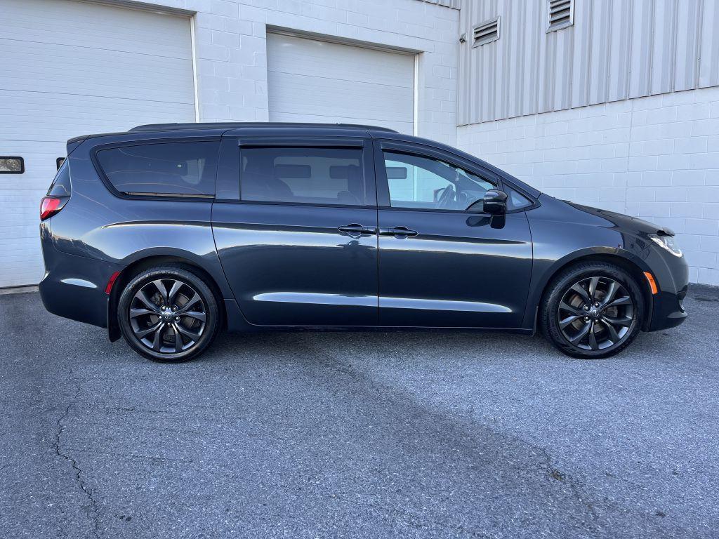 used 2019 Chrysler Pacifica car, priced at $16,791