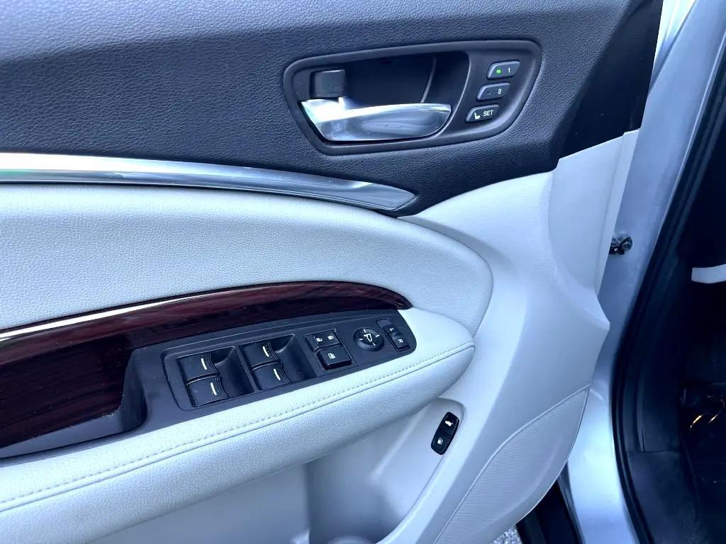 used 2016 Acura MDX car, priced at $13,701