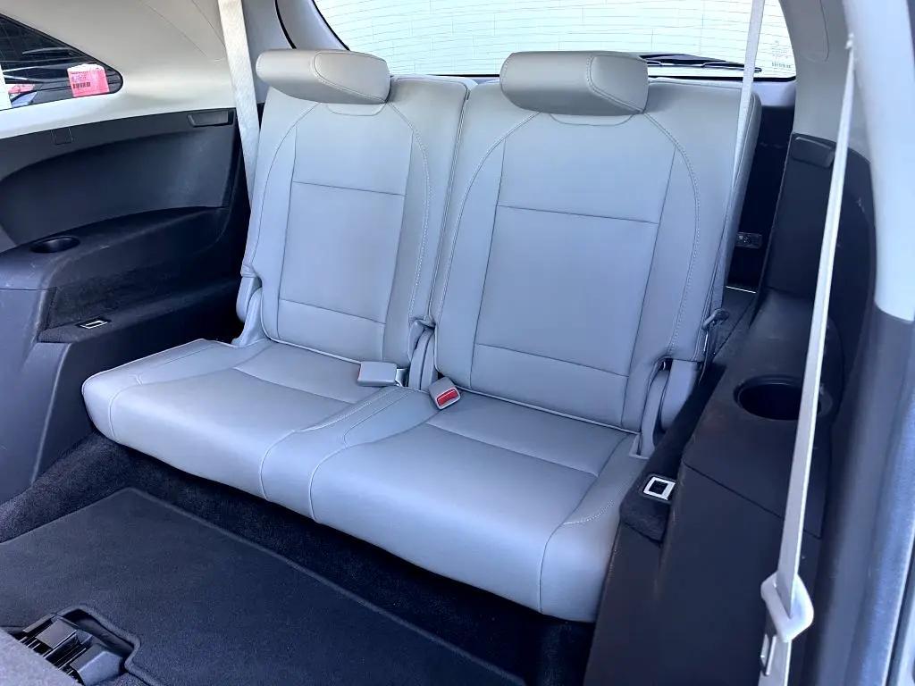 used 2016 Acura MDX car, priced at $13,701