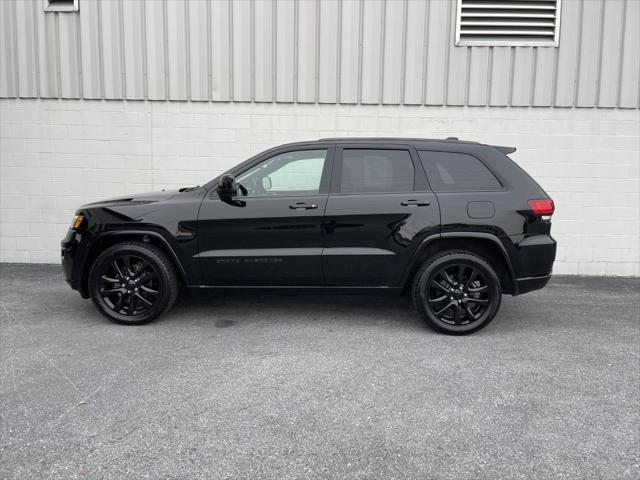 used 2021 Jeep Grand Cherokee car, priced at $19,555