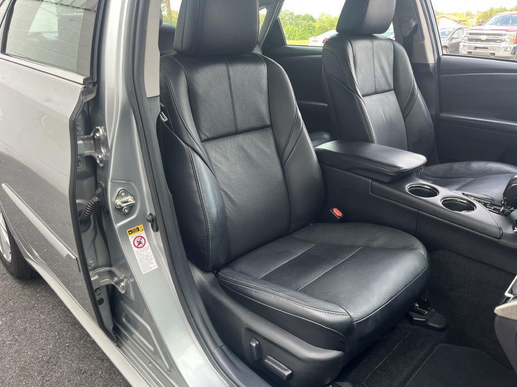 used 2015 Toyota Avalon car, priced at $17,995