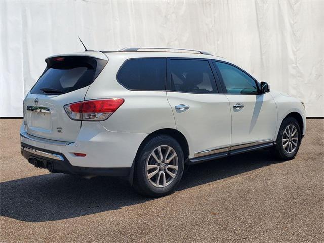 used 2016 Nissan Pathfinder car, priced at $12,592