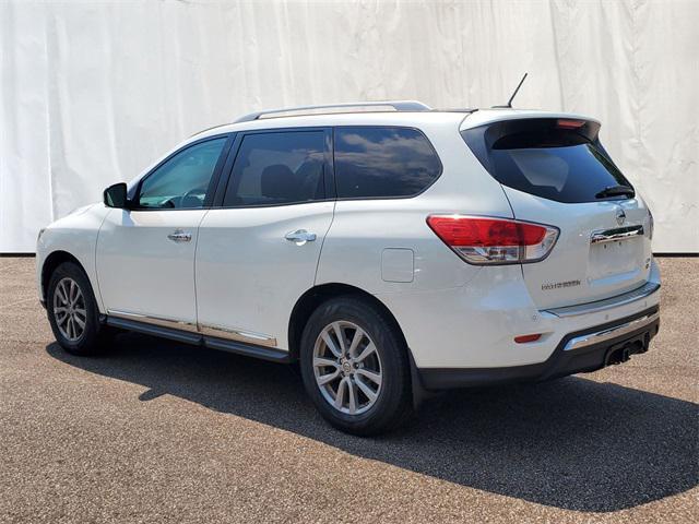 used 2016 Nissan Pathfinder car, priced at $12,592