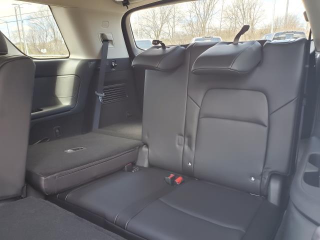 new 2025 Nissan Pathfinder car, priced at $43,884