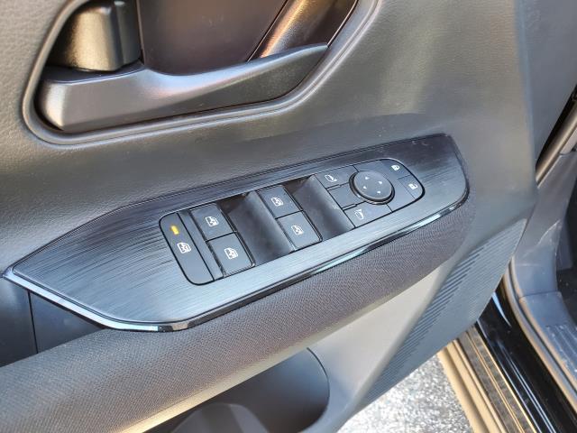new 2025 Nissan Kicks car, priced at $24,718