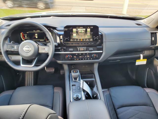 new 2025 Nissan Pathfinder car, priced at $45,647