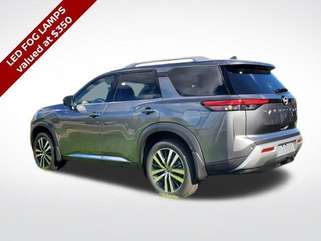 new 2025 Nissan Pathfinder car, priced at $45,647