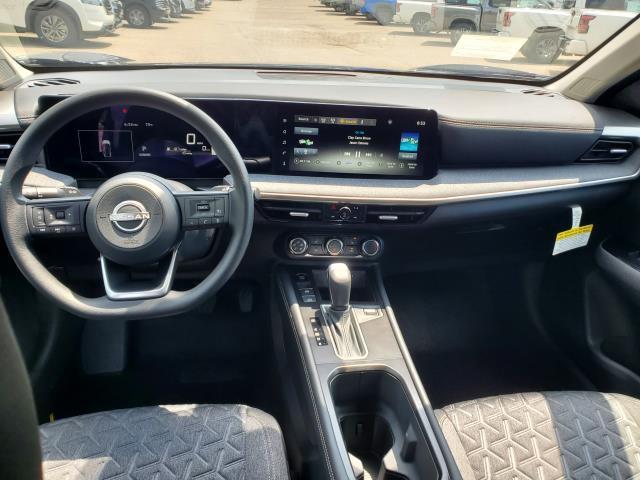 new 2025 Nissan Kicks car, priced at $28,034
