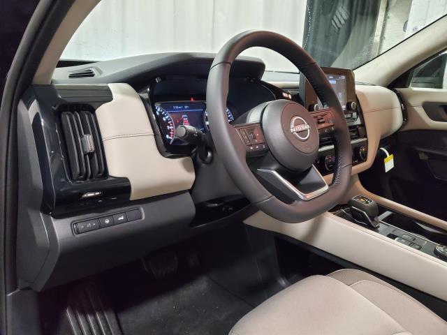 new 2025 Nissan Pathfinder car, priced at $41,992