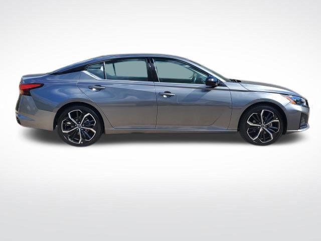 used 2023 Nissan Altima car, priced at $18,525