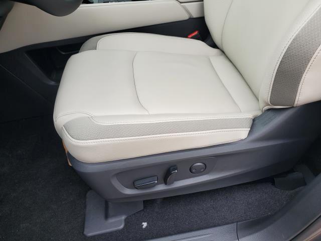 new 2025 Nissan Pathfinder car, priced at $39,486