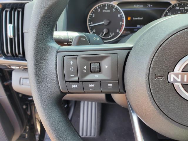 new 2025 Nissan Pathfinder car, priced at $37,884