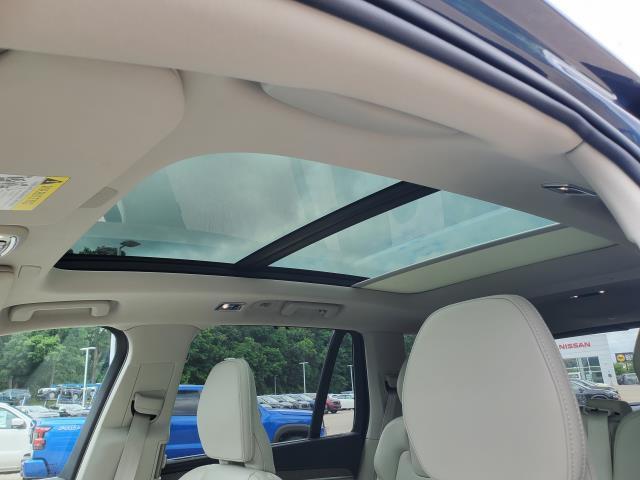 used 2022 Volvo XC90 Recharge Plug-In Hybrid car, priced at $47,997