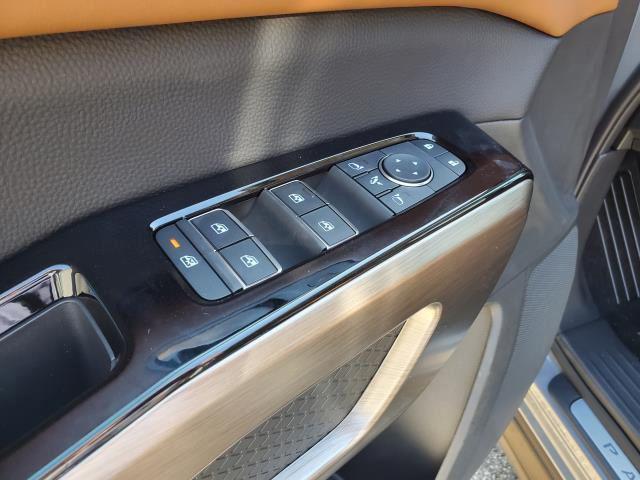 new 2025 Nissan Pathfinder car, priced at $46,022