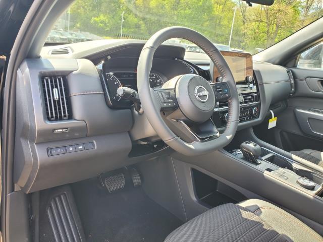 new 2025 Nissan Pathfinder car, priced at $43,960