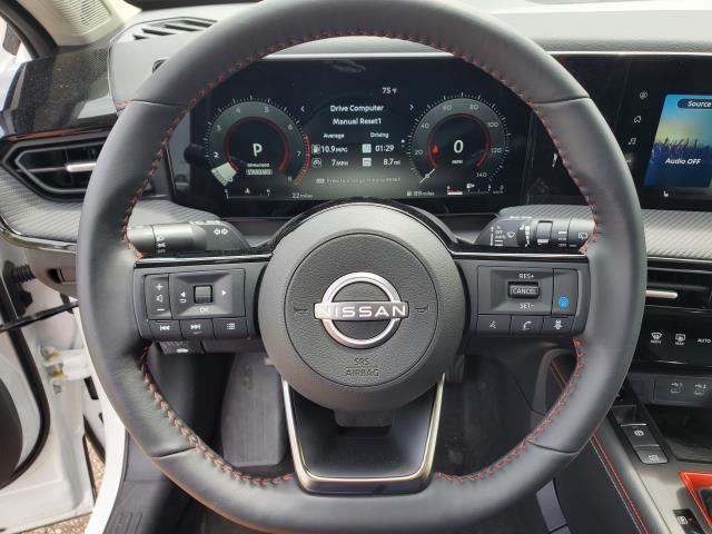 new 2025 Nissan Kicks car, priced at $31,748