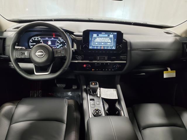 new 2024 Nissan Pathfinder car, priced at $45,585