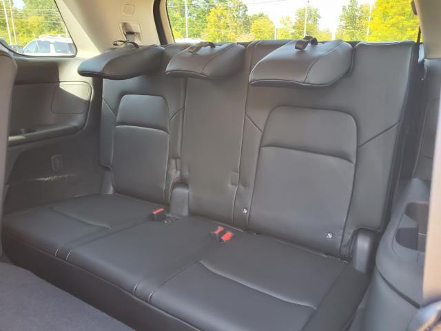 new 2025 Nissan Pathfinder car, priced at $39,086