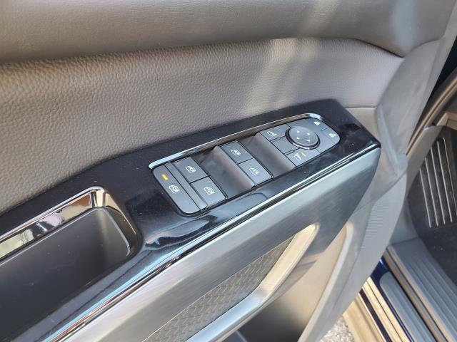 new 2025 Nissan Pathfinder car, priced at $39,086