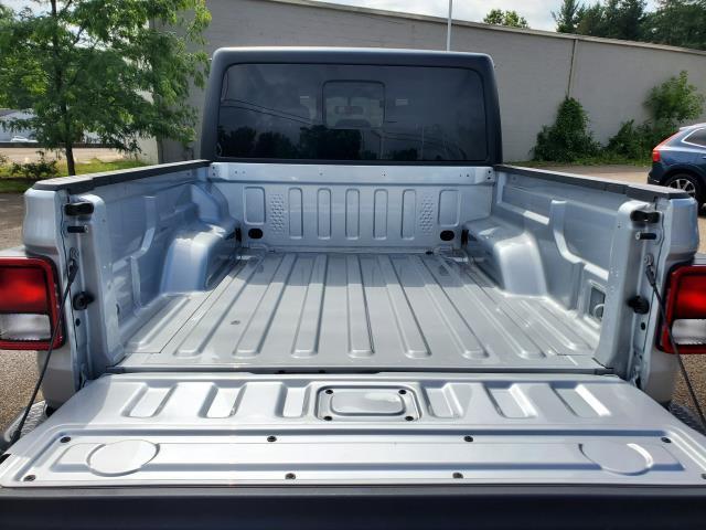 used 2023 Jeep Gladiator car, priced at $36,355