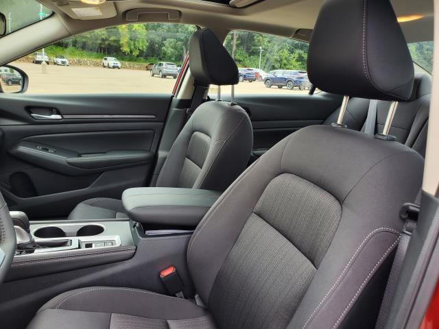 new 2025 Nissan Altima car, priced at $32,184