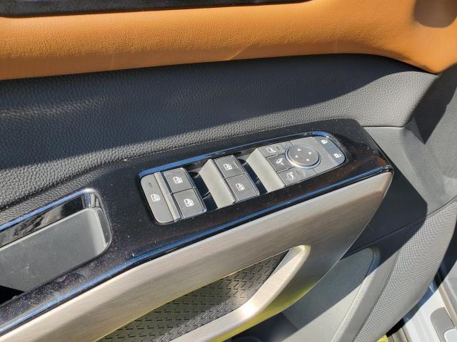 new 2025 Nissan Pathfinder car, priced at $46,022