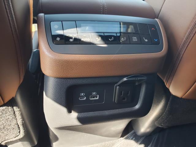 new 2025 Nissan Pathfinder car, priced at $46,022