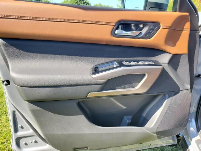 new 2025 Nissan Pathfinder car, priced at $46,022