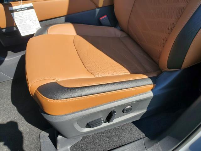 new 2025 Nissan Pathfinder car, priced at $46,022