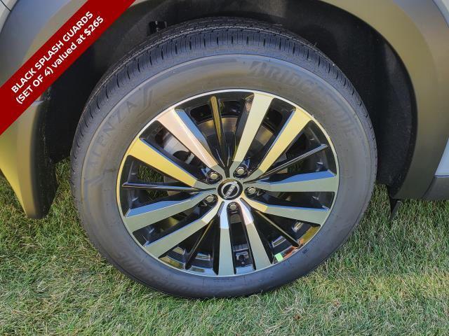 new 2025 Nissan Pathfinder car, priced at $46,022