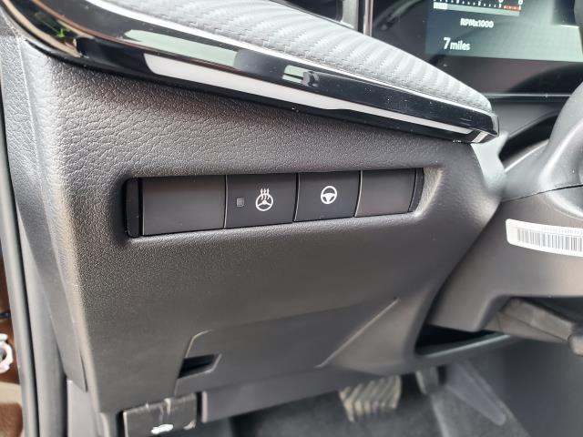 new 2025 Nissan Kicks car
