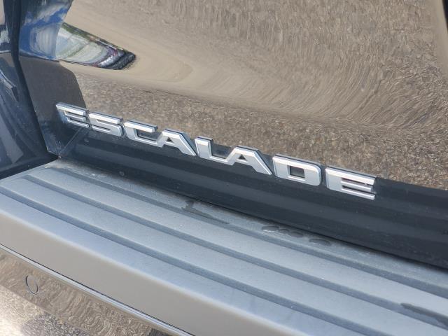 used 2018 Cadillac Escalade ESV car, priced at $32,998
