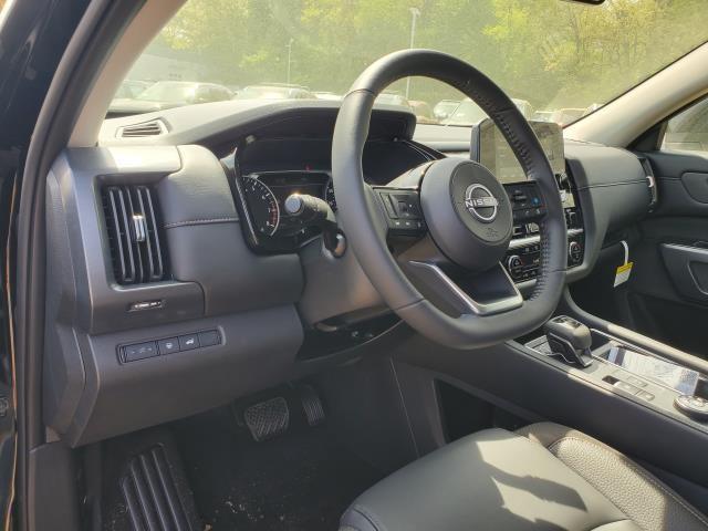 new 2025 Nissan Pathfinder car, priced at $42,707