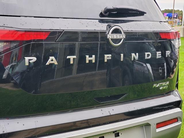 new 2025 Nissan Pathfinder car, priced at $45,622