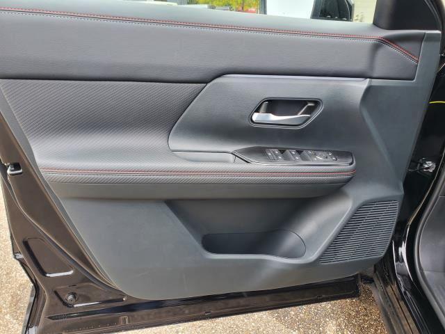 new 2026 Nissan Kicks car, priced at $31,252