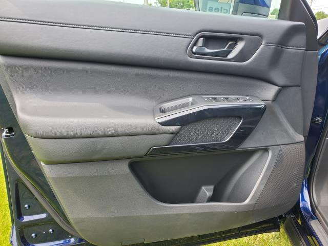 new 2025 Nissan Pathfinder car, priced at $41,884