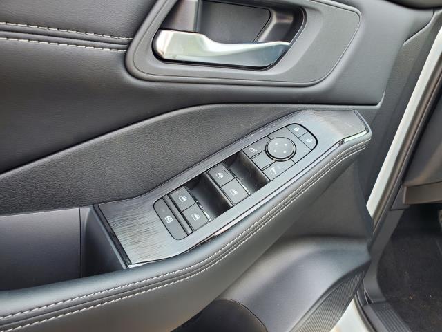 new 2025 Nissan Rogue car, priced at $33,119