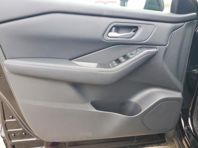 new 2025 Nissan Rogue car, priced at $30,930