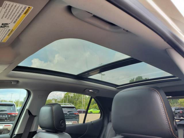 used 2022 Chevrolet Equinox car, priced at $24,525